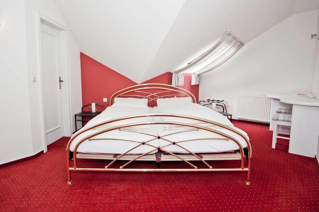 Landhotel Imhof 노이호프 외부 사진